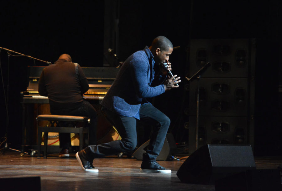 Leslie Odom Jr., famously known for his role as Aaron Burr in the Broadway musical Hamilton, sang “Wait for It,” “Dear Theodosia,” and “The Room Where It Happens,” from Hamilton while at the Stephens Auditorium on March 29 for the lecture Hamilton and the Road to Success. Odom discussed his career, sang, and answered audience questions. He also sang one of his favorite songs from the Broadway musical Rent “Without You”.
