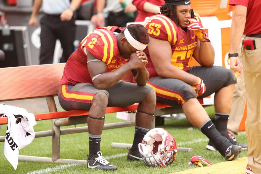 Iowa State running back Mike Warren hangs his head shortly after the Cyclones 42-45 loss.