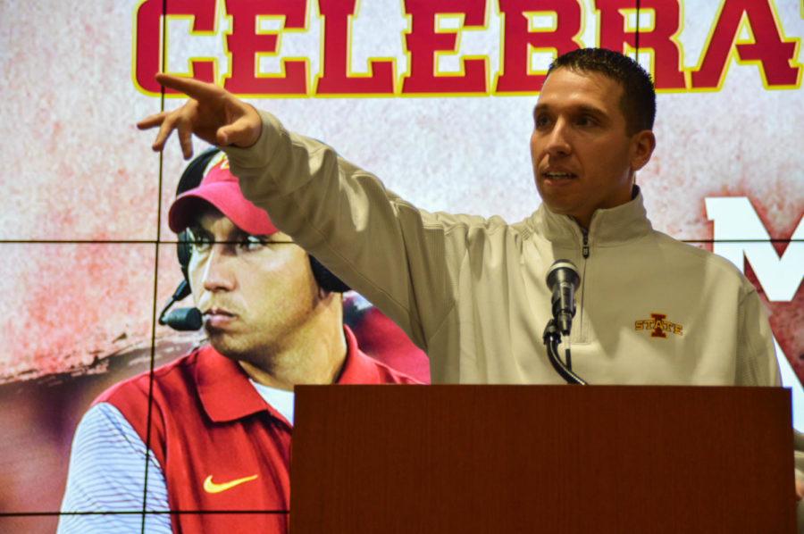 Head+football+coach+Matt+Campbell+speaks+to+Cyclone+fans+during+the+Cyning+Day+Celebration+at+Sukup+End+Zone+Club+on+Feb.+1.+Campbell+and+the+rest+of+the+coaching+staff+introduced+all+of+the+2017+recruits.%C2%A0