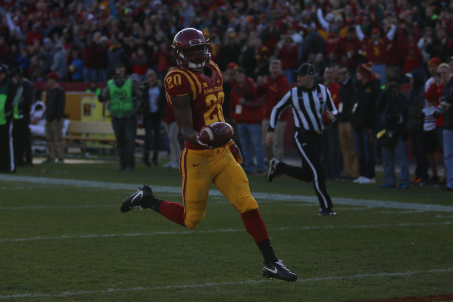 Iowa State freshman Kene Nwangwu returns a kickoff 97 yard for a touchdown in the first half against West Virginia.