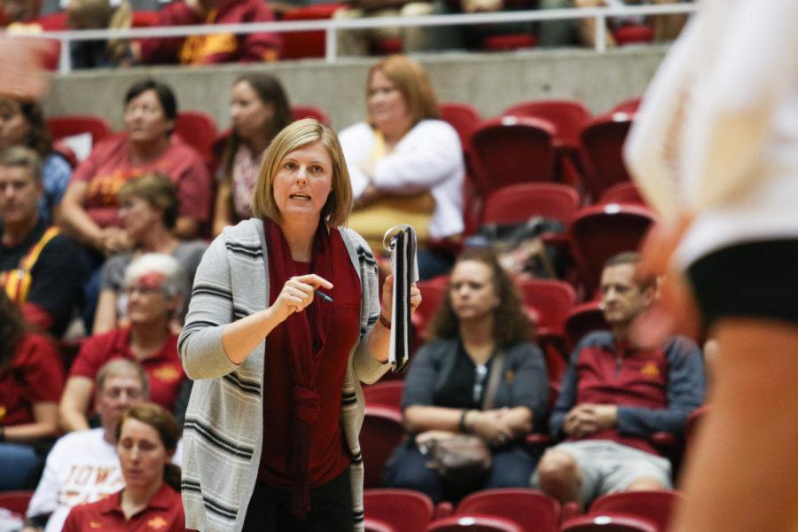 Head+volleyball+coach+Christy+Johnson-Lynch+calls+out+a+play%C2%A0during+a+game+against+Wichita+State+on+Aug.+26%2C+2016.+The+Cyclones+would+go+on+to+defeat+the+Shockers+3-0.