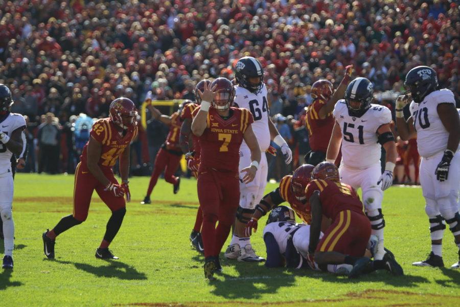 Iowa+State+linebacker+Joel+Lanning+celebrates+after+a+tackle+to+force+a+fourth+down+in+the+first+half+against+TCU.