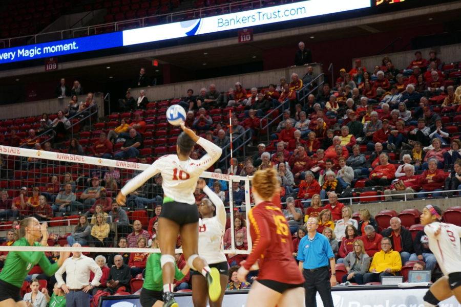 At+the+Iowa+State+womens+volleyball+game+on+October+30th%2C+Grace+Lazard+helped+the+team+towards+their+3-0+victory+over+UND+by+spiking+and+blocking+the+ball.