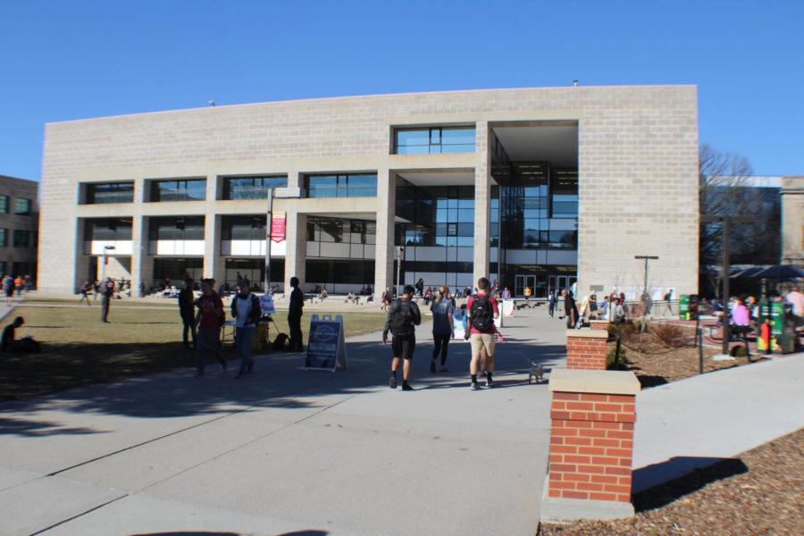 Students around Parks Library.