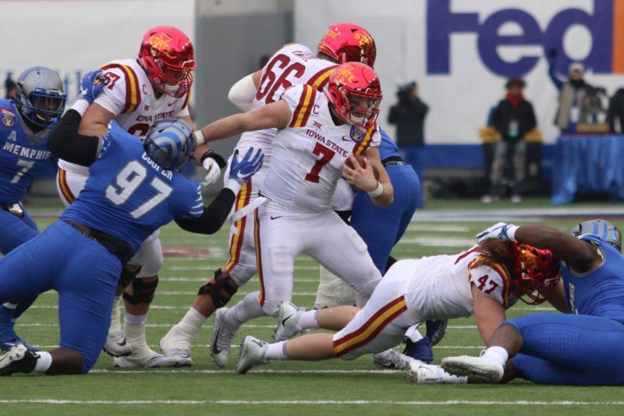 Iowa State senior Joel Lanning runs the ball during the second half of the AutoZone Liberty Bowl against Memphis.