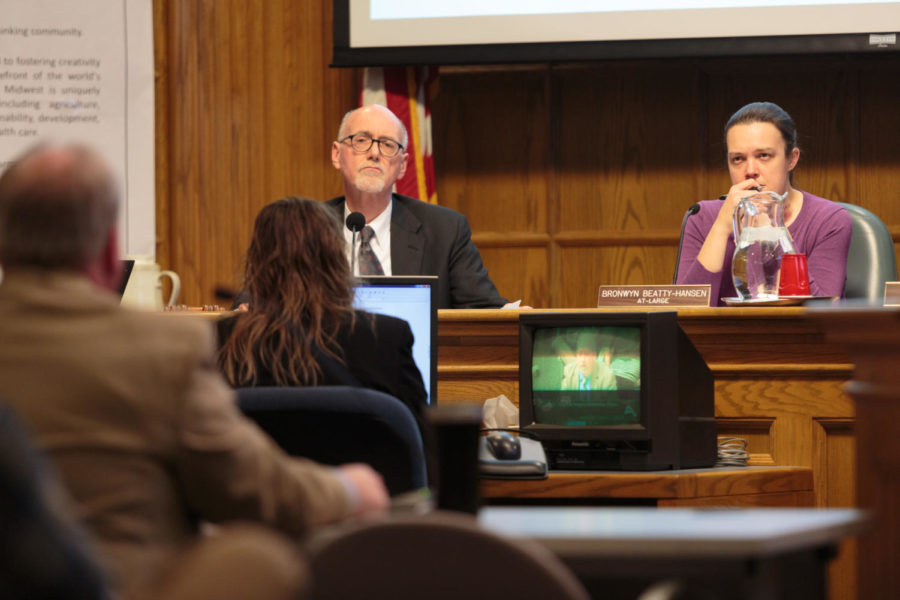 Mayor John Halia and At-Large Representative Bronwyn Beatty-Hansen listen during a City Council meeting on Jan. 16, 2018.