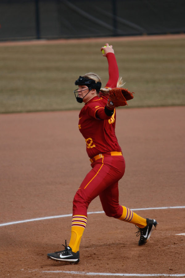 Iowa State senior Brianna Weilbacher delivers a pitch during the Cyclones 11-4 loss to Texas. Weilbacher pitched four innings, allowing seven hits for six runs.