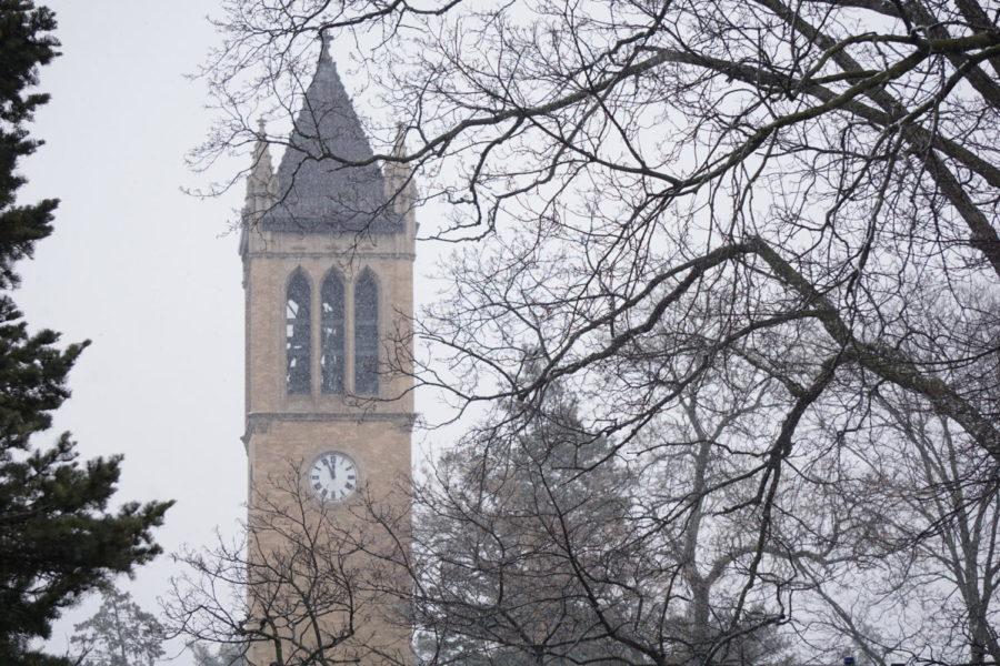 The+snow+storm+that+arrived+unexpectedly+on+April+3+brought+out+some+of+the+beauty+around+campus%2C+such+as+the+Campanile.%C2%A0