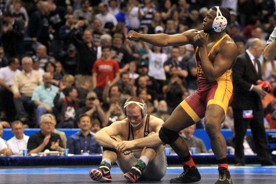 Iowa+States+Kyven+Gadson+celebrates+his+pin+on+Ohio+States+Kyle+Snyder+in+the+2015+197-pound+NCAA+Championship.+Gadson+is+set+to+face+Snyder+for+a+spot+on+the+2019+US+World+Team+at+Final+X.+David+Scrivner+%2F+Iowa+City+Press-Citizen