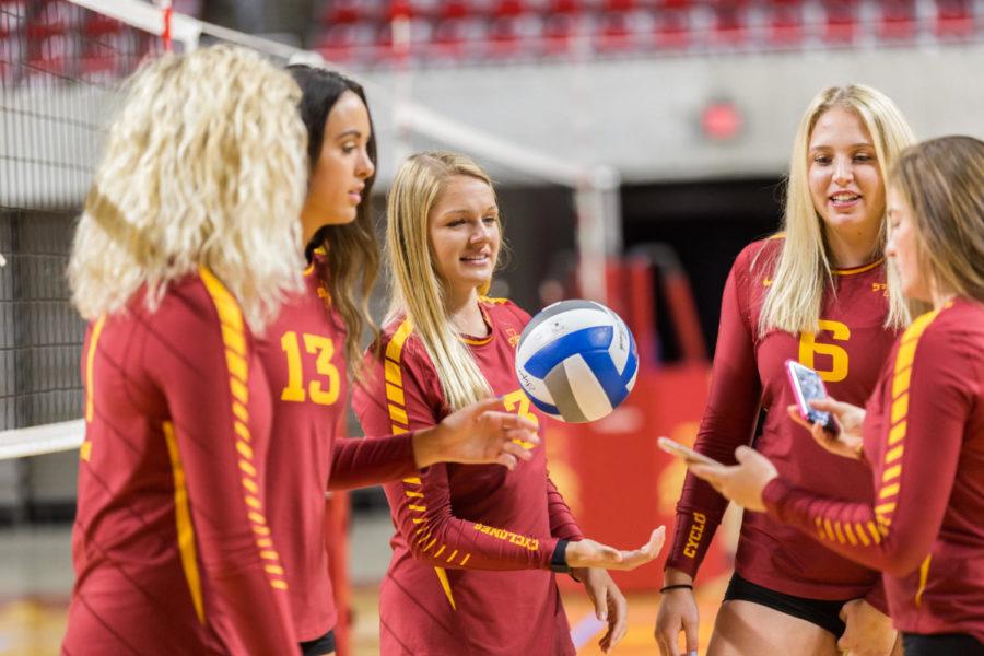 Members+of+the+Iowa+State+Volleyball+Team+during+their+media+day+Aug.+14+in+Hilton+Coliseum