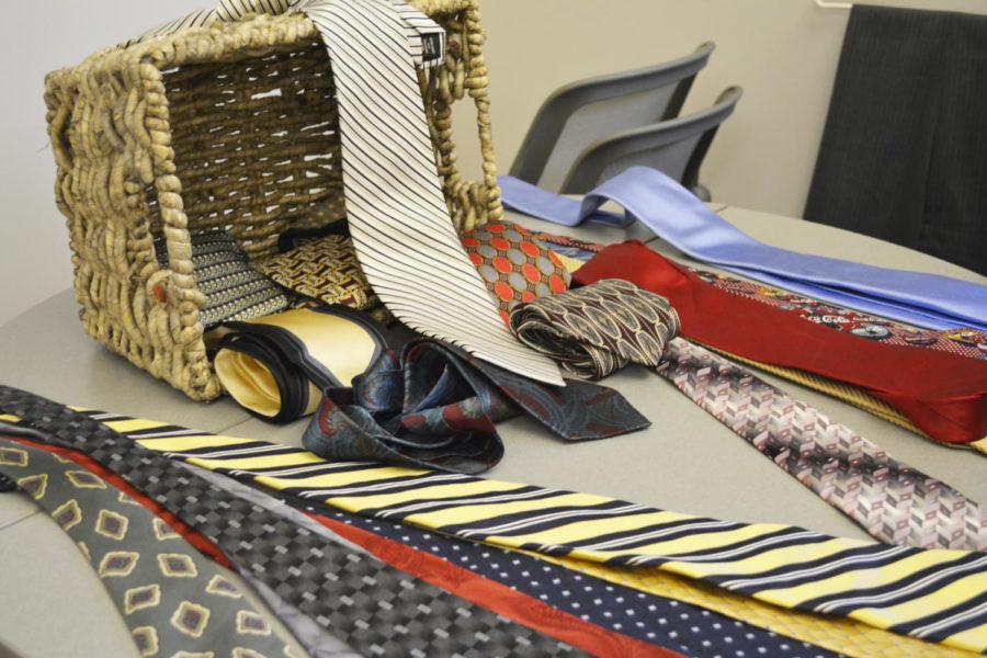 Memorial Union holds free business attire pop-up