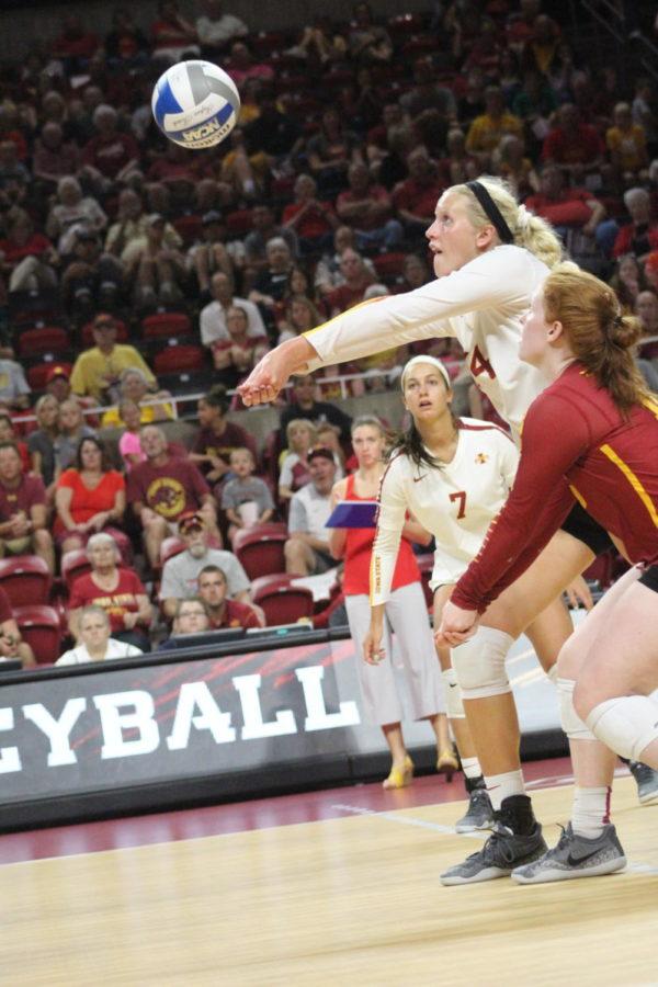 Senior Jess Schaben makes the save after a speeding spike from the Oregon State beavers on Aug. 25.