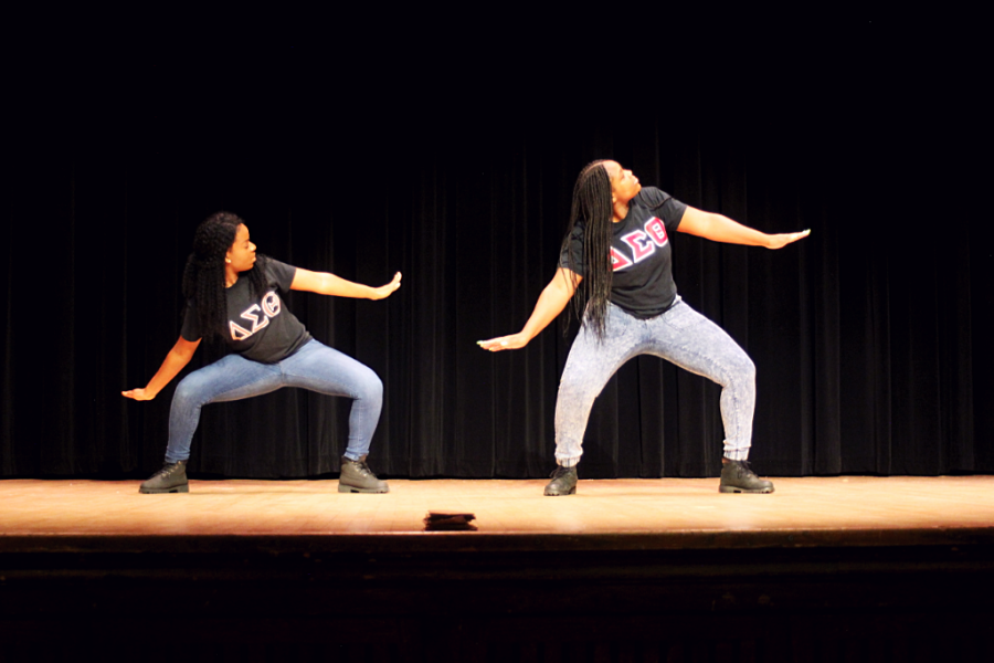 Members of Delta Sigma Theta Sorority, Inc. showed of their step and stroll routine. Many chapters performed their routines to songs by popular artists such as Beyoncé and A$AP Rocky.  