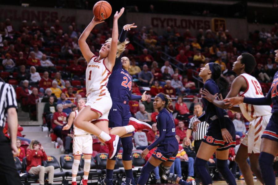 Sophomore+Madison+Wise+goes+up+for+the+layup+in+the+WNIT+Semifinals+against+Auburn+in+Hilton+Coliseum+on+Nov.+13.+The+Cyclones+won+67-64.
