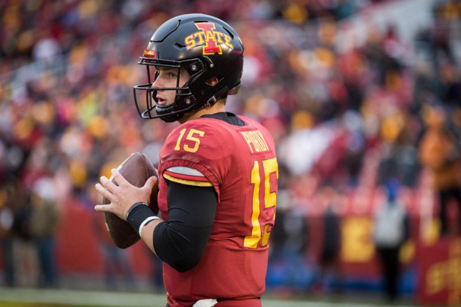 Then-freshman quarterback Brock Purdy warms up before the start of the Iowa State vs Baylor football game on Nov. 10, 2018. 