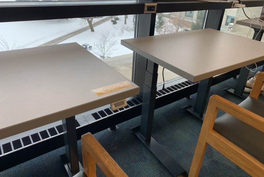 Parks Library introduces 10 adjustable-height tables to the southwest area of the third floor.