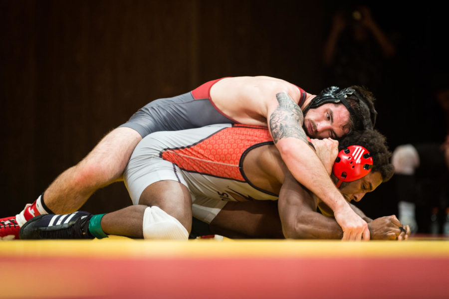 Then-redshirt+senior+Willie+Miklus+wrestles+Christian+Dulaney+during+the+Iowa+State+vs+SIU-Edwardsville+match%C2%A0Nov.+11%2C+2018%2C+in+Stephens+Auditorium.+The+Cyclones+won+nine+of+the+10+matches+over+the+Cougars.