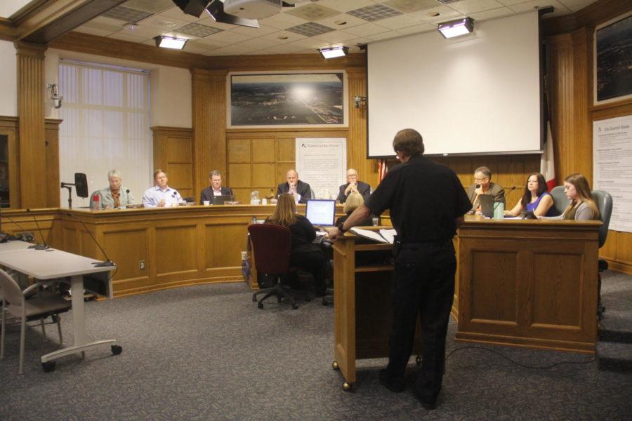 Ames Police Chief Charles Cychosz addresses City Council and Ames residents about safety concerns and community resources on Sept. 25, 2018, at Ames City Hall.