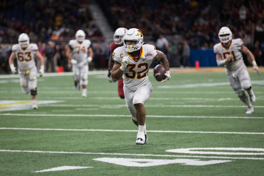 Junior running back David Montgomery runs down the field during the second half of the Valero Alamo Bowl on Dec. 29. The Cyclones were defeated 26 to 28.