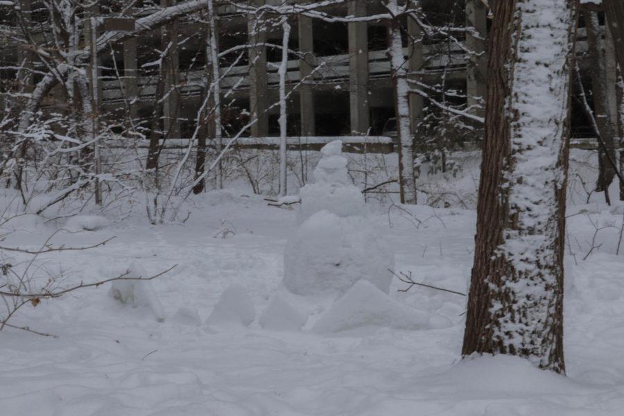 A+snowman+hangs+out+on+Campus+by+President+Wendy+Wintersteens+house+on+Feb.+26.+Ames+is+forecasted+to+get+more+snow+of+Friday+Mar.+1.%C2%A0