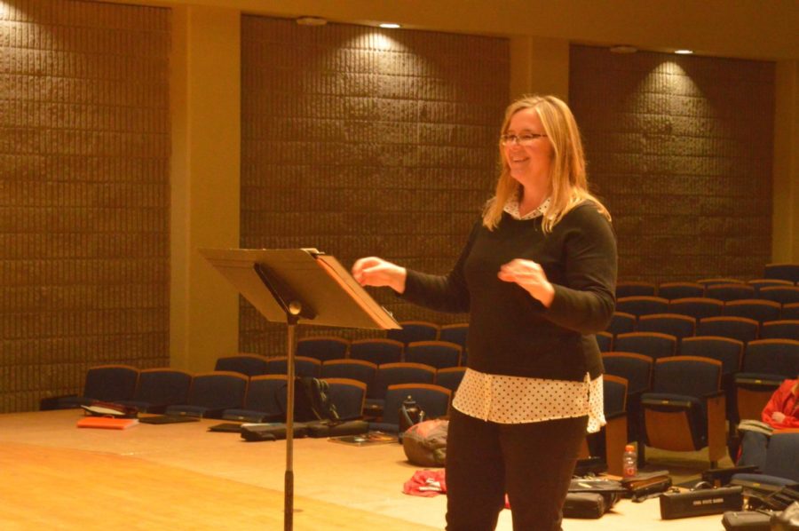 Sonja Giles is an associate professor in music and theatre and the flute section leader. The flute section meets once a week for 50 minutes in the recital hall where they practice their music. Giles is the director of all flute activities that happen at ISU.