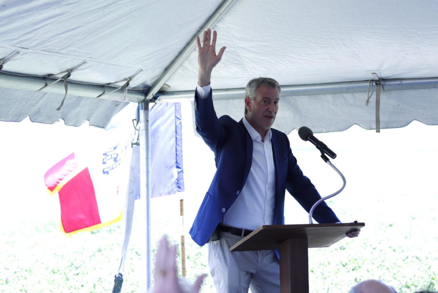 Democratic presidential candidate New York City Mayor Bill de Blasio speaks during the Big Tent on the Prairie event at Alluvial Brewing on June 8. 