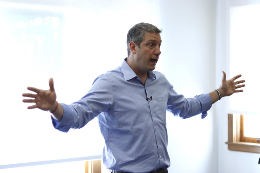 Presidential candidate, Tim Ryan, speaks at Ames Public Library on June 1. Ryan discusses his future plans for economy, environment and youth education.