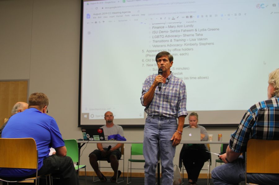 Presidential candidate and former Rep. Joe Sestak, D-Pa., speaks at the Story County Democrats meeting Thursday at the Ames Public Library. Sestak discussed his naval career and answered questions from the audience on issues such as climate change.