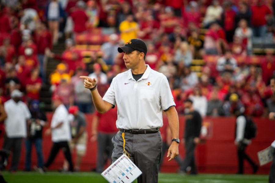 Iowa+State+Head+Coach+Matt+Campbell+gives+instructions+on+the+field%C2%A0during+the+Iowa+vs.+Iowa+State+football+game+Sept.+14%2C+2019.+The+Cyclones+lost+18-17.