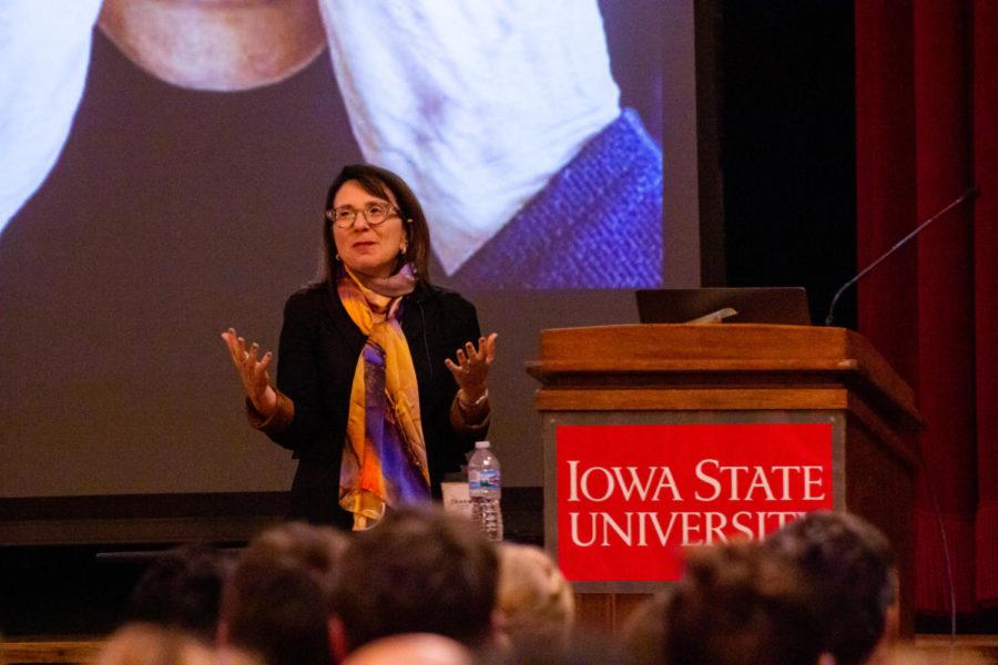 Keynote speaker Lisa Feldman Barrett presented her research Tuesday for 2019 Neuroscience Research Day.