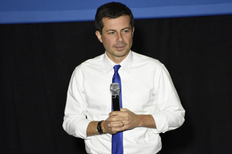 South+Bend+Mayor+Pete+Buttigieg+spoke+in+Ames+on+Oct.+16.+Buttigieg+answered+questions+surrounding+wars%2C+the+possible+make+up+of+his+presidential+cabinet+and+more.