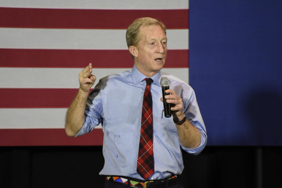 Tom Steyer speaks to potential caucusgoers on Jan. 27 in the Scheman Building at Iowa State.