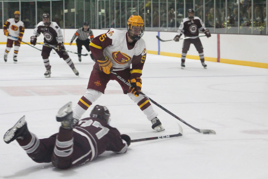 The Iowa State hockey team played Missouri State Sept. 27 and Sept. 29. The Ice Bears won both games, leaving with a 2-0 victory.
