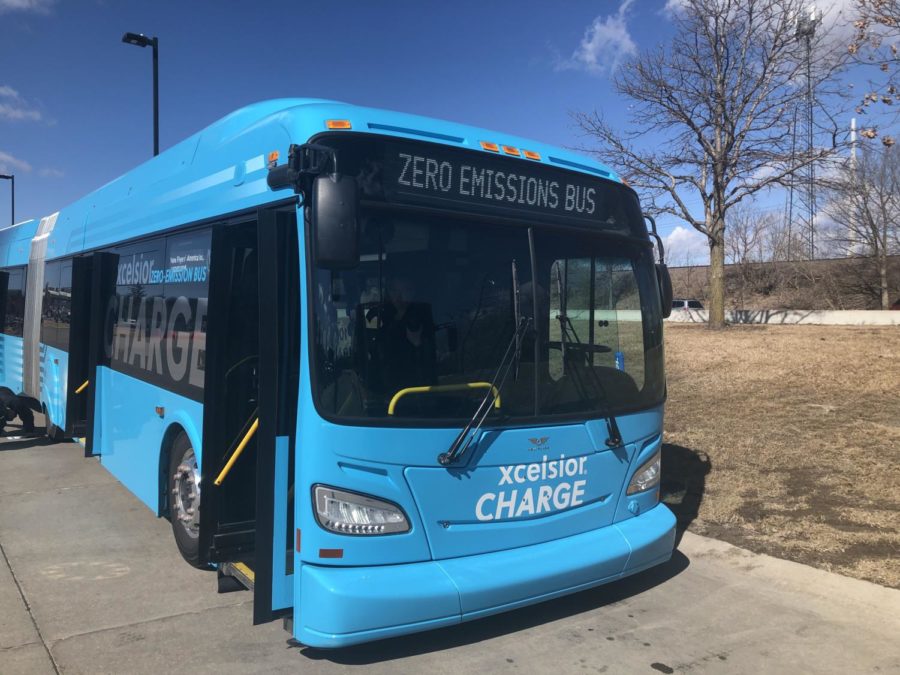 Throughout the late morning and early afternoon of March 3, some Iowa State students may have seen a blue bus driving around campus. This blue bus was one of the “Xcelsior CHARGE” buses from New Flyer of America, one of the largest transit bus manufacturers in North America, with fabrication, manufacturing and service centers in the United States and Canada.