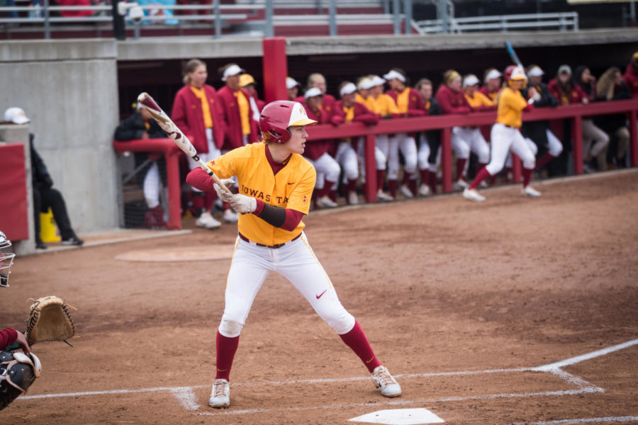 Iowa+State+then-junior+Sami+Williams+is+up+to+bat+during+the+Iowa+State+vs.+Oklahoma+game+April+28%2C+2019.+The+Cyclones+were+defeated+14-0.