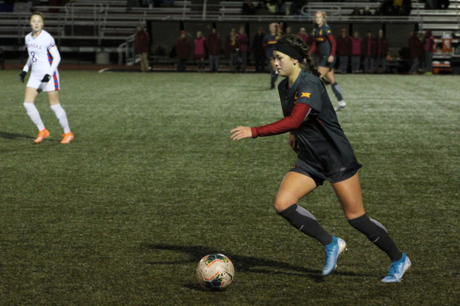 Sophomore Defender Brooke Miller runs downfield after stealing the ball in the Cyclones vs. Jayhawks soccer game on Oct. 31.