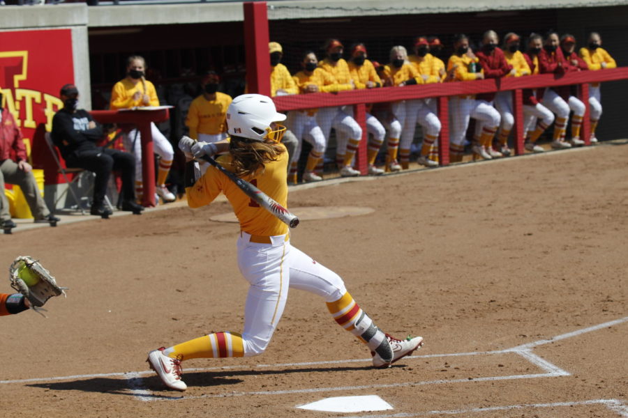 Sophomore Carli Spelhaug up to bat in the first inning against Texas on April 11, 2021.