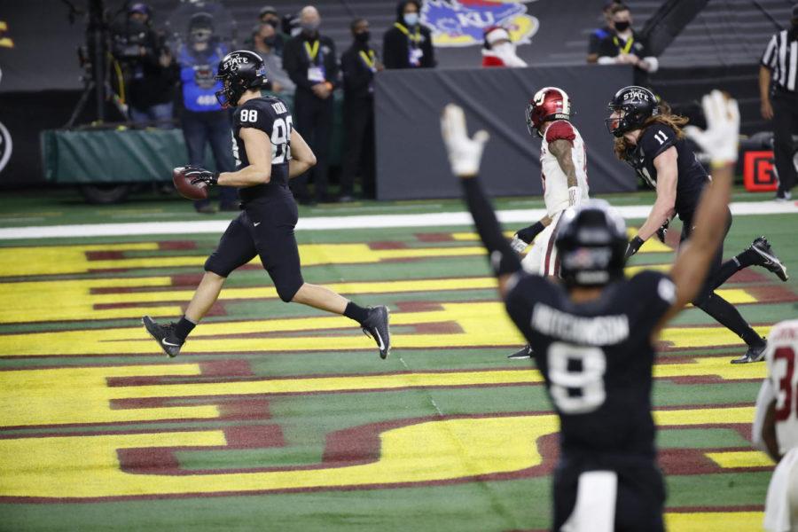 Charlie Kolar (No. 88) of the Iowa State Cyclones scores on a 10-yard touchdown pass during the first half of the 2020 Dr. Pepper Big 12 Championship at AT&T Stadium in Arlington, Texas. 