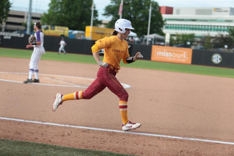 Iowa State senior Sami Williams runs home after Mikayla Ramos RBI against the Northern Iowa Panthers in Game 2 of the NCAA Columbia Regional on May 22. 