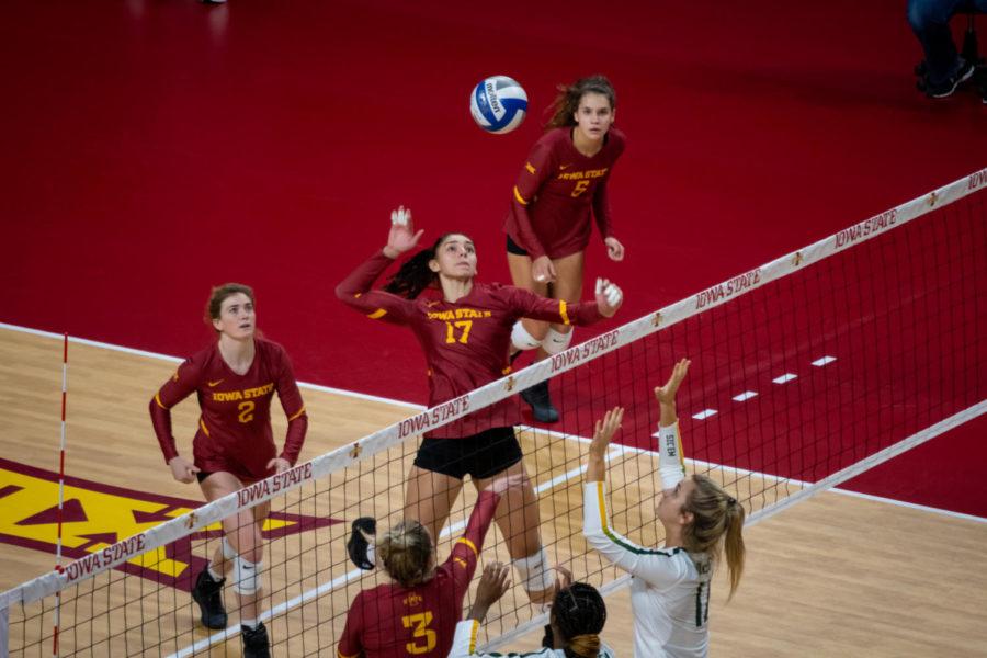 Iowa+State+senior+middle+blocker+Candelaria+Herrera+goes+for+a+kill+against+No.+2+Baylor+on+Oct.+24.+Baylor+beat+Iowa+State+3-0+Oct.+24.