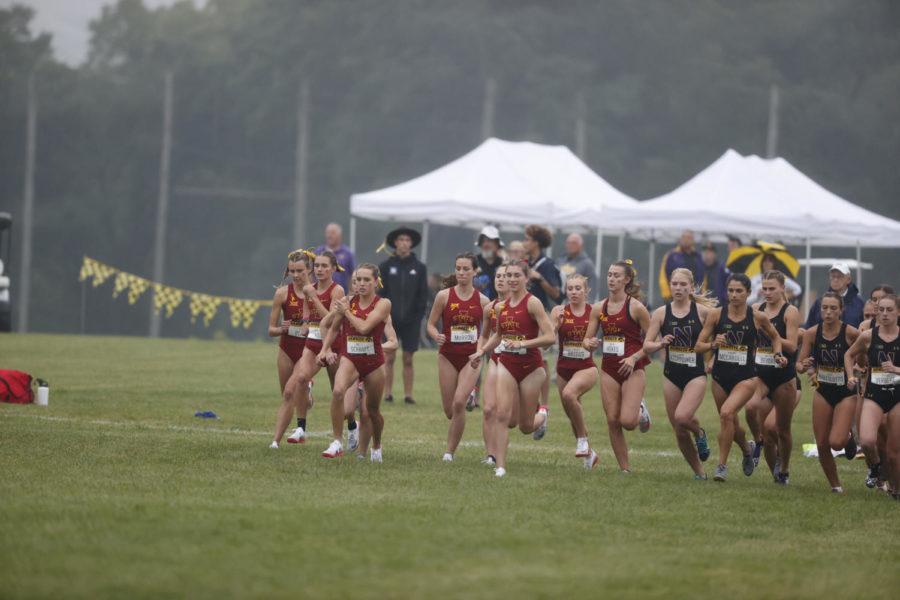 Members+of+the+Iowa+State+womens+cross+country+team+compete+in+the+Hawkeye+Invitational+on+Sep.+3.+%28Photo+courtesy+of+Iowa+State+athletic+communications%29
