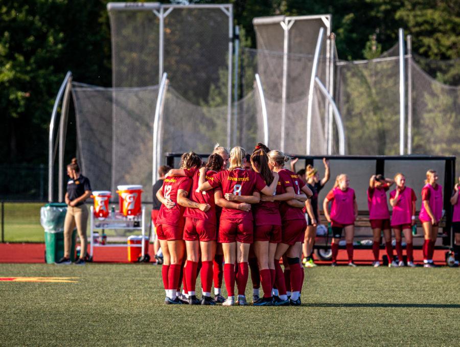 Iowa State soccer players huddle together ahead of their game vs. No.15 Memphis on Sept. 9.