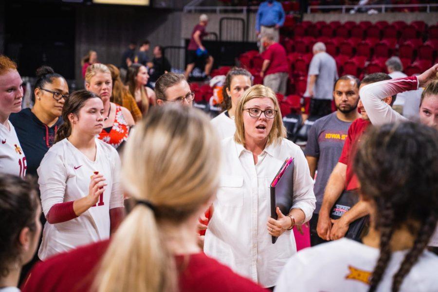Iowa State volleyball head coach Christy Johnson-Lynch talks with the Cyclones after their 3-1 victory over Drake on August 27.
