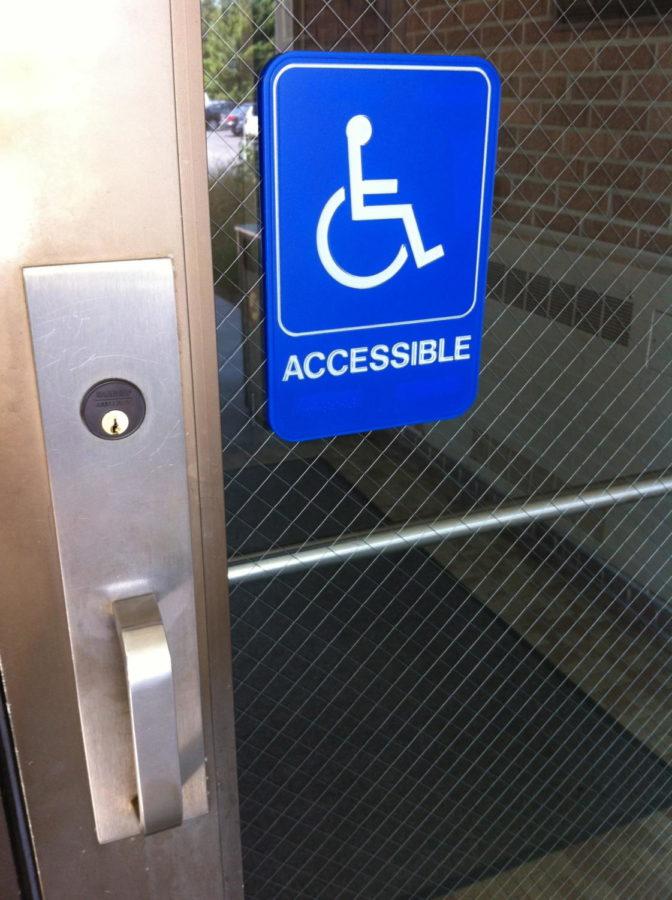 Columnist Sarah Poyer discusses the lack of accessibility in Lagomarcino Hall on campus. 