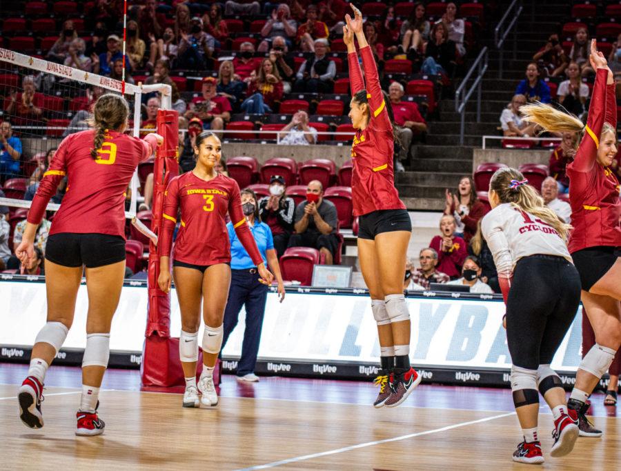 Iowa State celebrates a point against TCU on Saturday in a five-set victory over the Horned Frogs.
