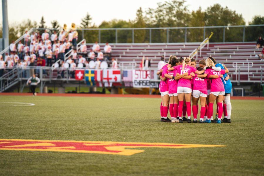 Iowa State soccer players huddle together before the teams game against Texas Tech on Oct. 14.