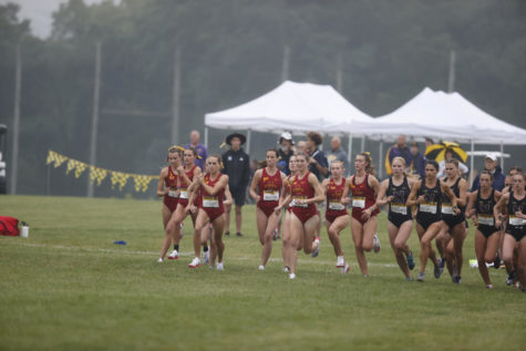 Members of the Iowa State womens cross country team compete in the Hawkeye Invitational on Sep. 3, 2021.(Photo courtesy of Iowa State athletic communications)