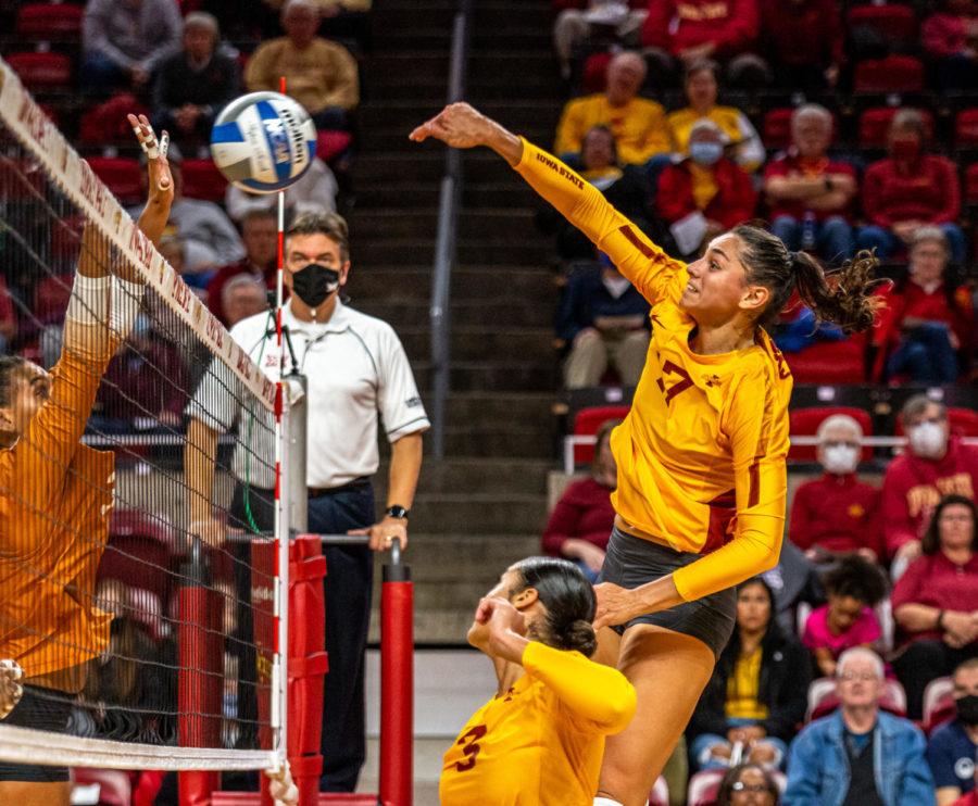 Candelaria Herrera goes up for the kill against No.1 Texas on Oct. 21.