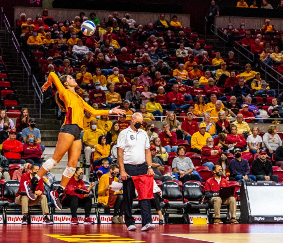 Iowa+State+senior+Brooke+Andersen+serves+against+No.+1+Texas+in+Iowa+State+volleyballs+3-1+loss+to+Texas+on+Oct.+21