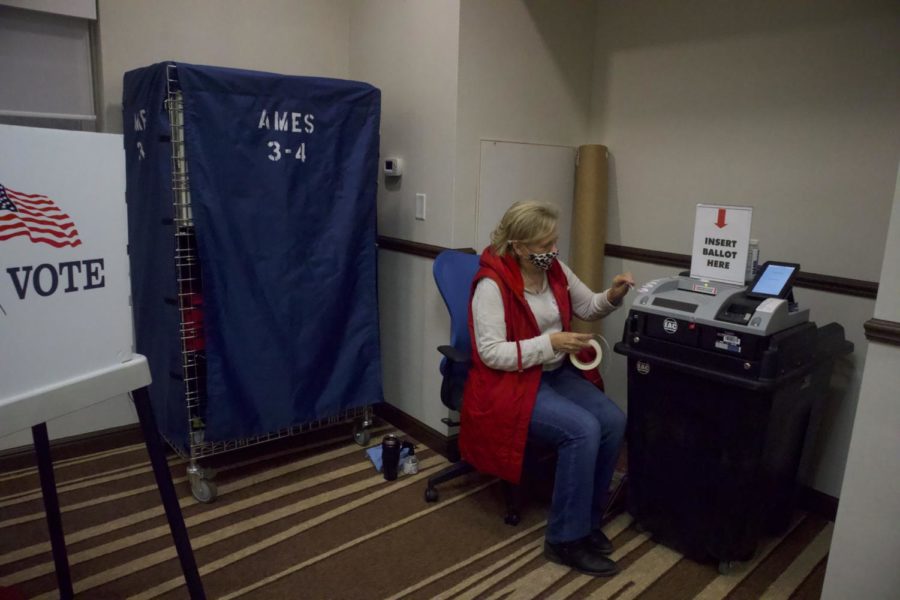 The polling location at the Hilton Garden Inn, volunteers work the various areas to ensure smooth voting in the Nov. 2 election